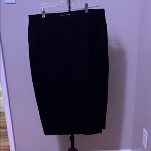 Liz Claiborne Black Pencil Skirt - Sleek Office Staple